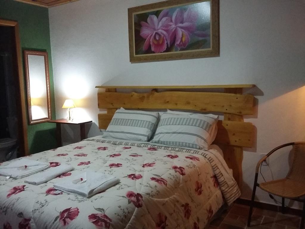 Santo Antônio do Pinhal 品哈伦斯旅馆酒店 外观 照片